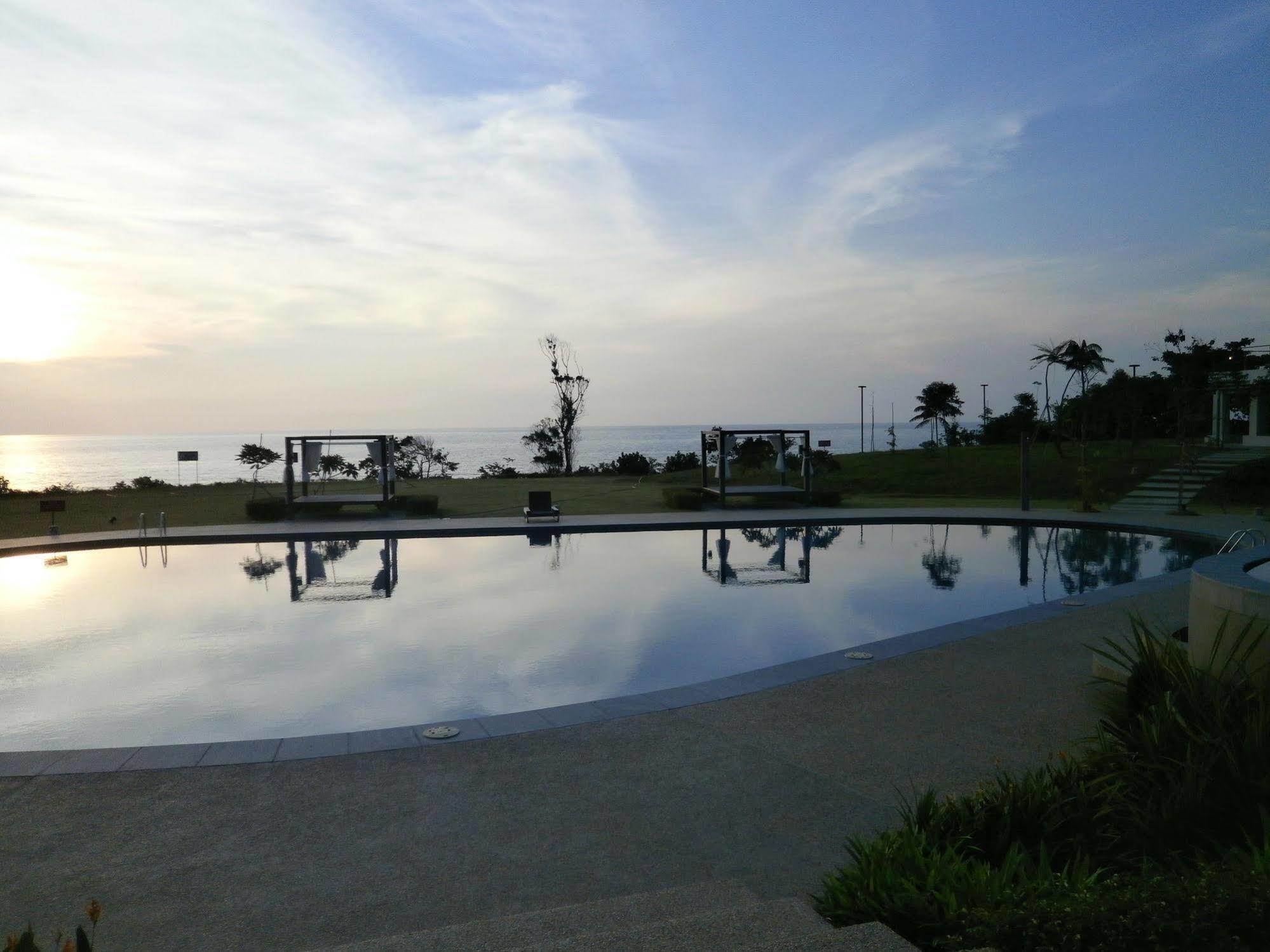 Samalaju Resort Hotel Bintulu Exterior photo