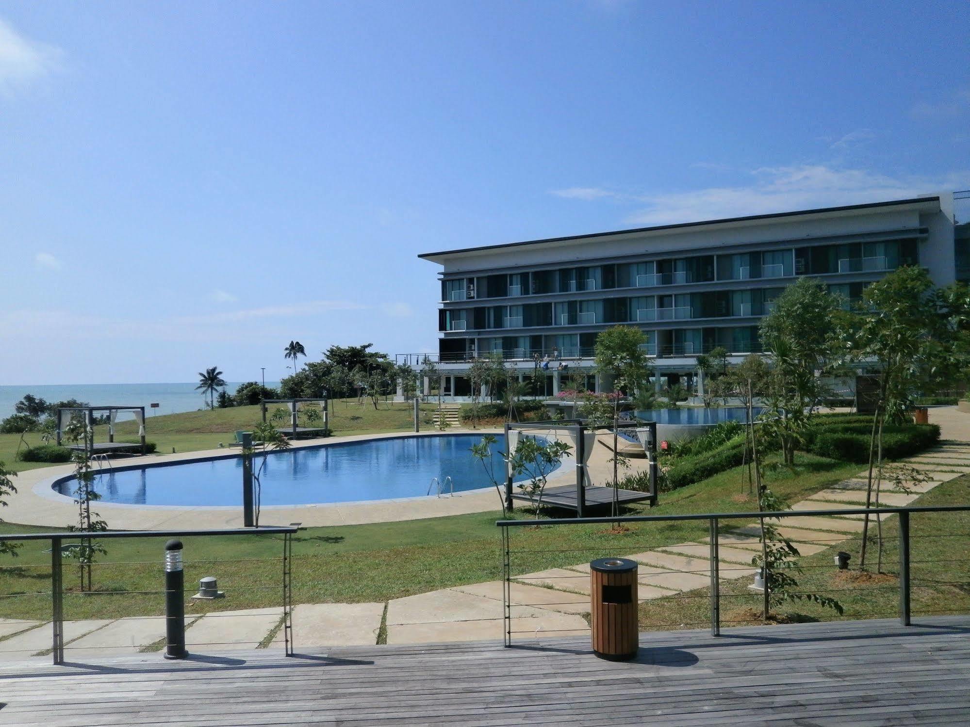 Samalaju Resort Hotel Bintulu Exterior photo